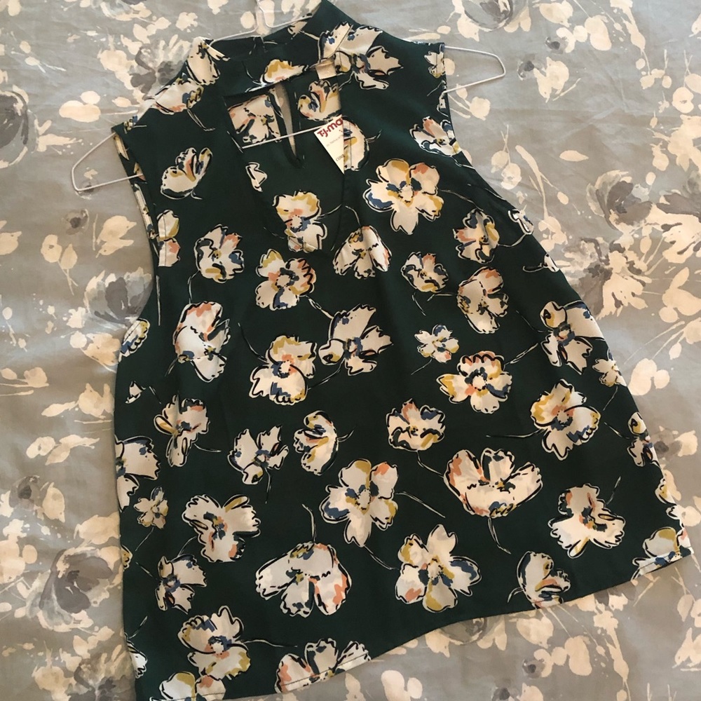 Tank top floral house with neck detail